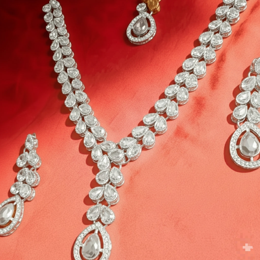 Exclusive Wedding Jewellery Set – Elegant Necklace, Earrings & Maang Tikka