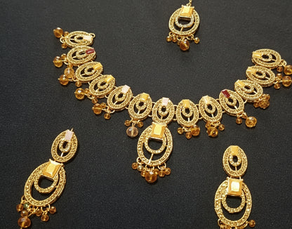 Pearl Necklace Earrings Bindi Jewellery Set for Party Wear