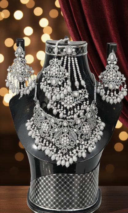 Royal Heritage Bridal Jewelry Set – Elegant & Classy