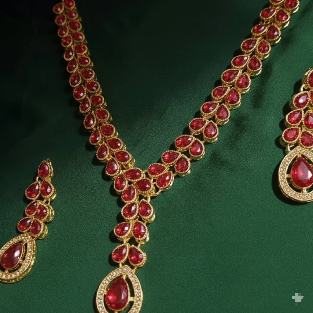 Exclusive Wedding Jewellery Set – Elegant Necklace, Earrings & Maang Tikka